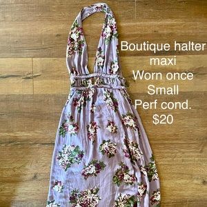 Lulu’s size small halter maxi
